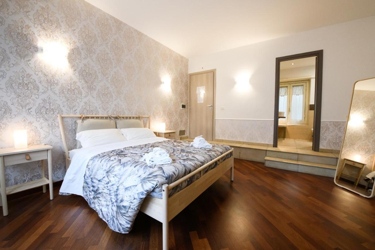 Aurelio Deluxe Rooms Rzym Zewnętrze zdjęcie